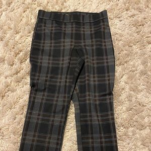 Ladies cool plaid slacks.